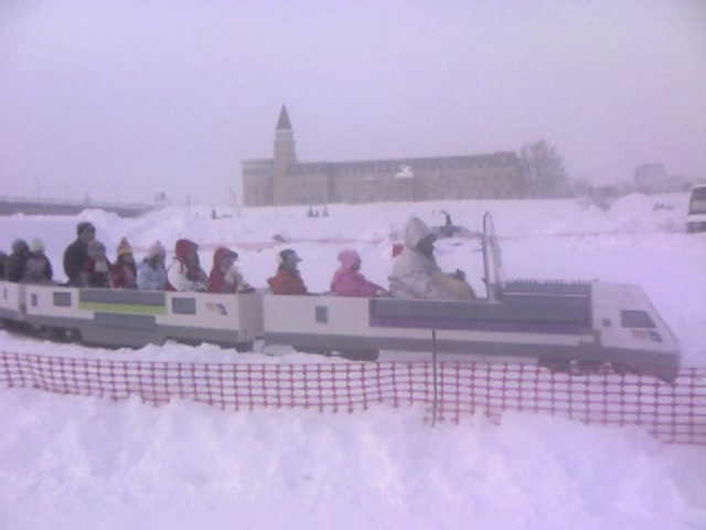 ２／１２雪祭りミニ列車