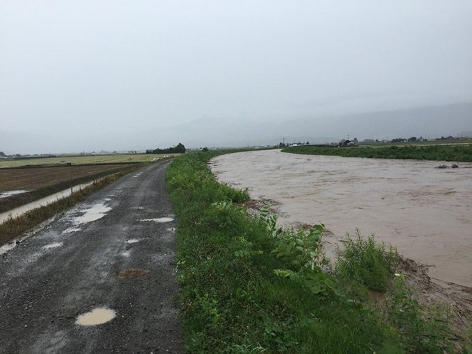 ８月２３日台風 川氾濫